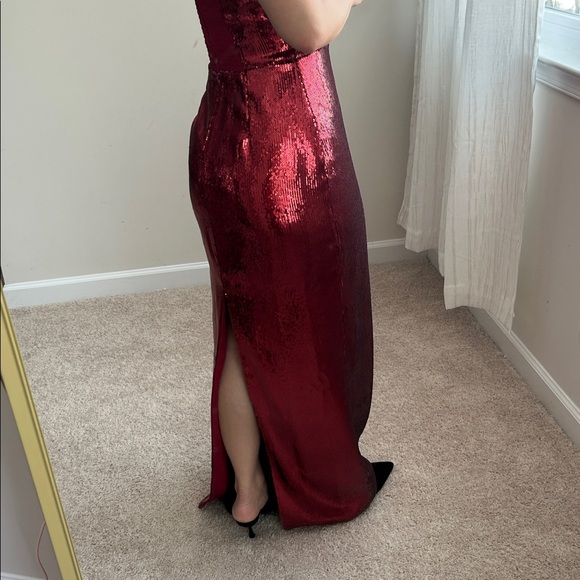 Reformation red sequin dress. Size 2 - Picture 12 of 16